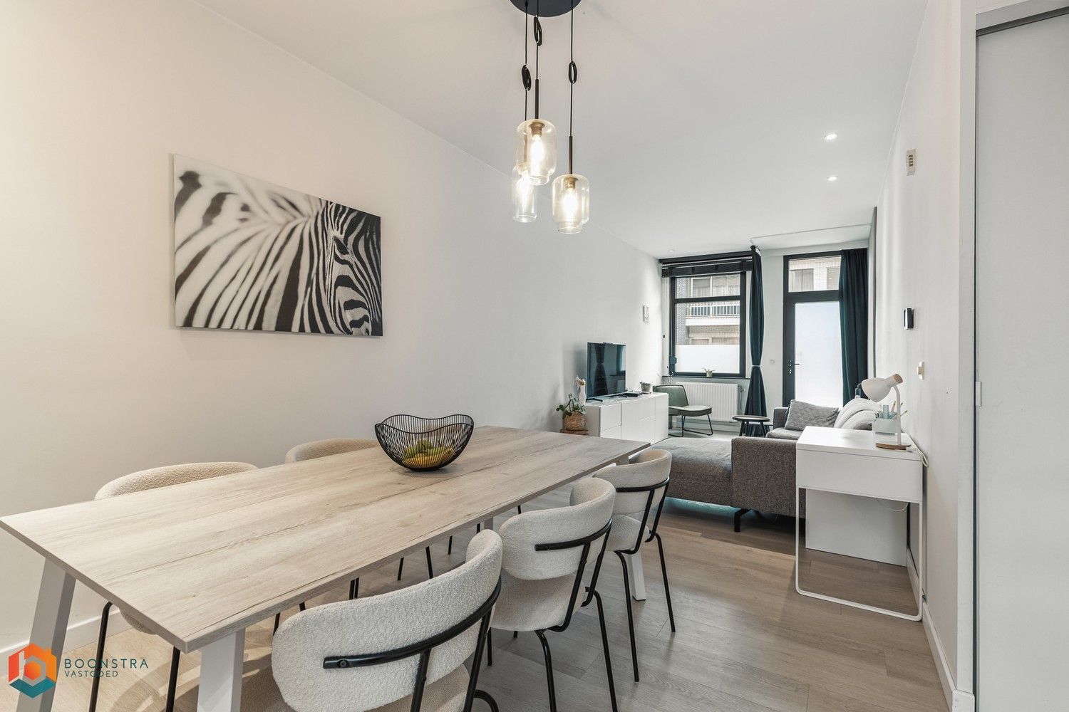Instapklare woning met 2 slaapkamers en tuin foto {{pictureIndex}}