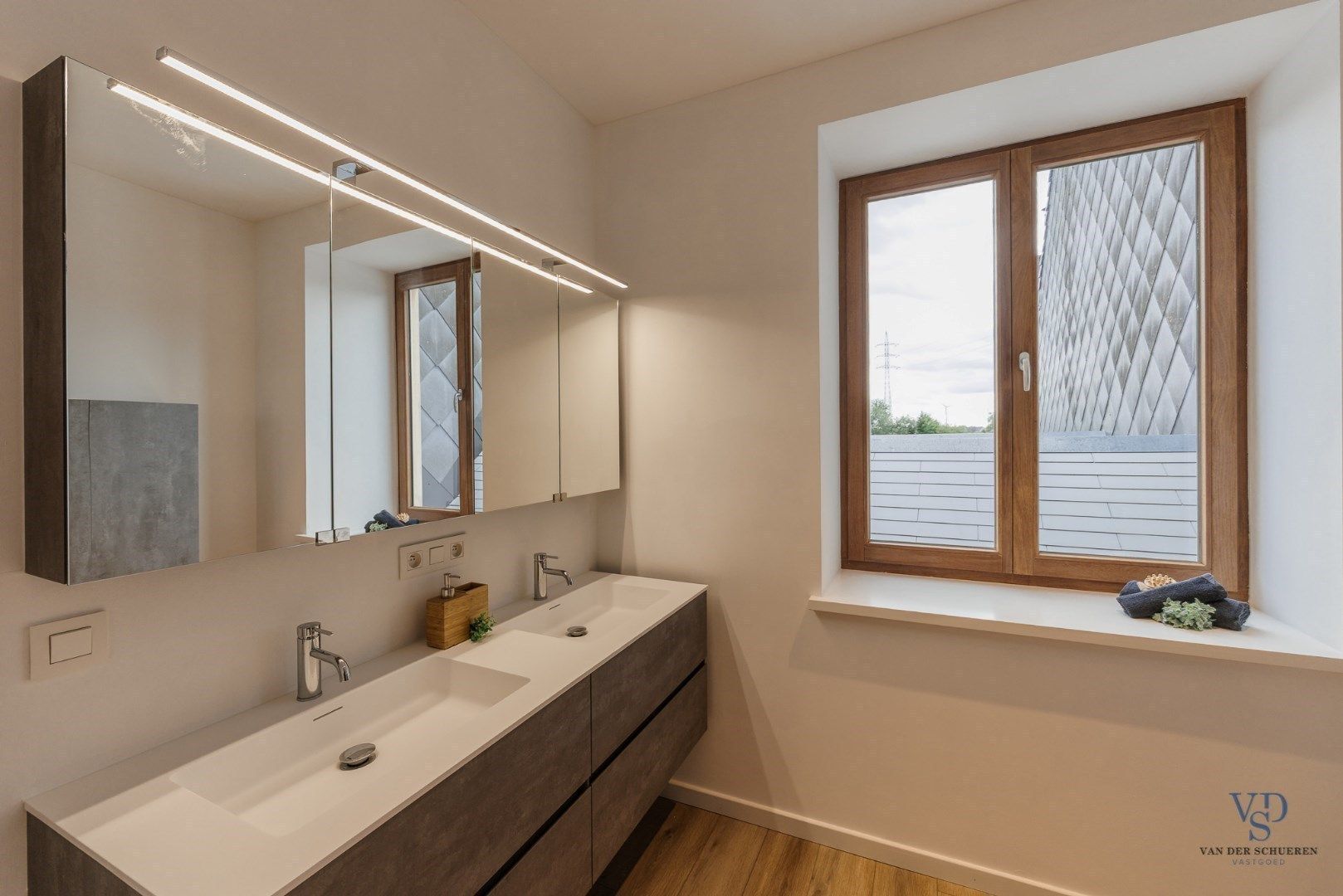 Gerenoveerde woning in Kluisbergen. foto 16
