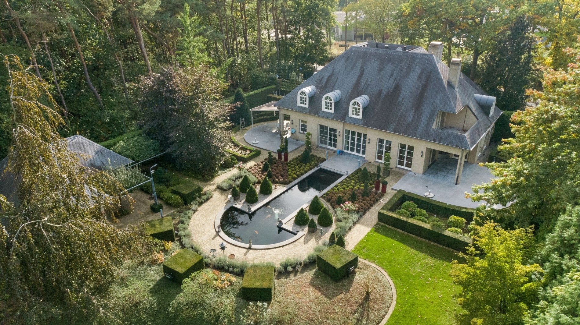 Exclusieve villa in een verzorgde omgeving  foto 2