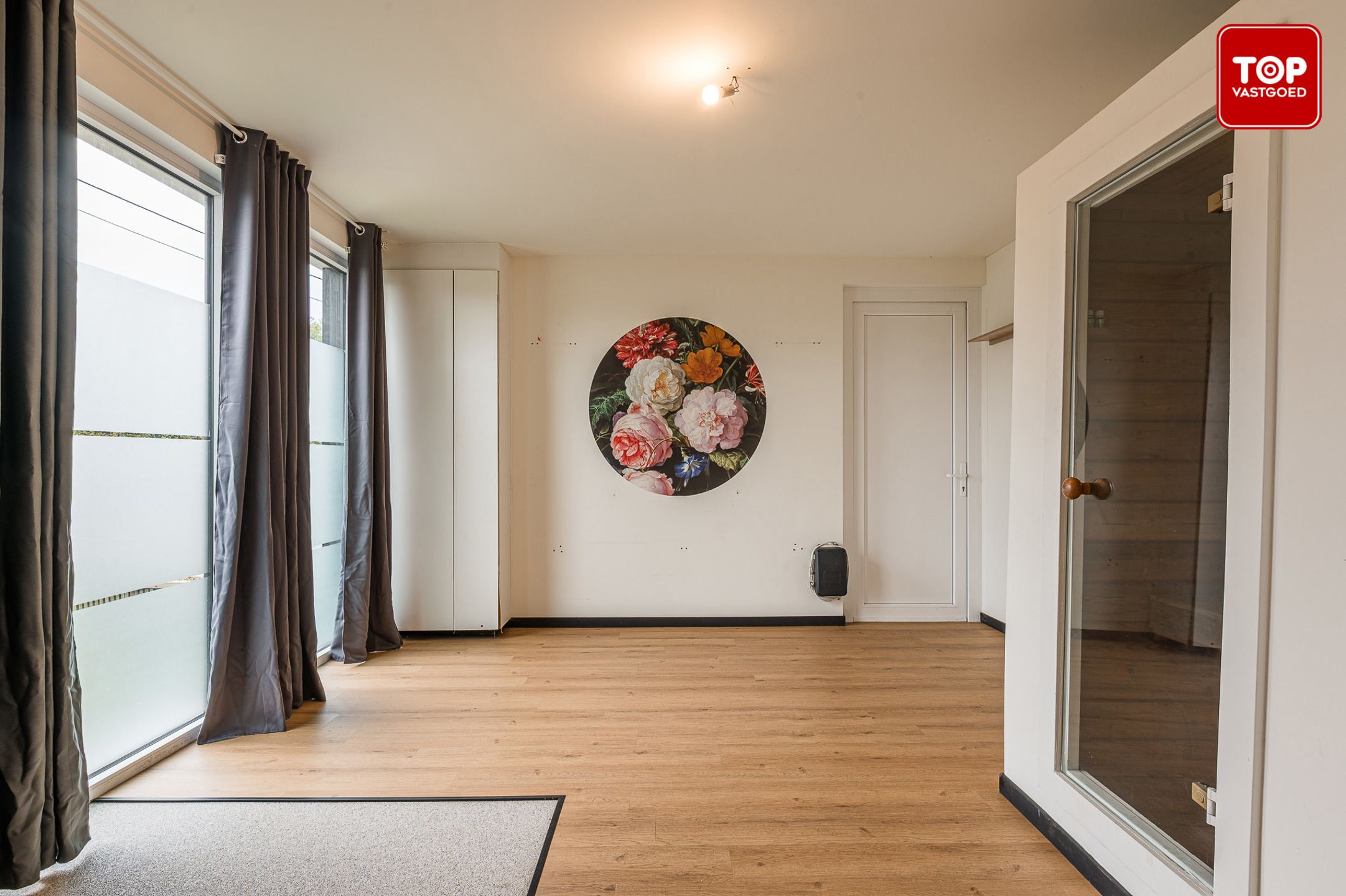 Prachtige energie neutrale half open woning in rustige wijk foto 5