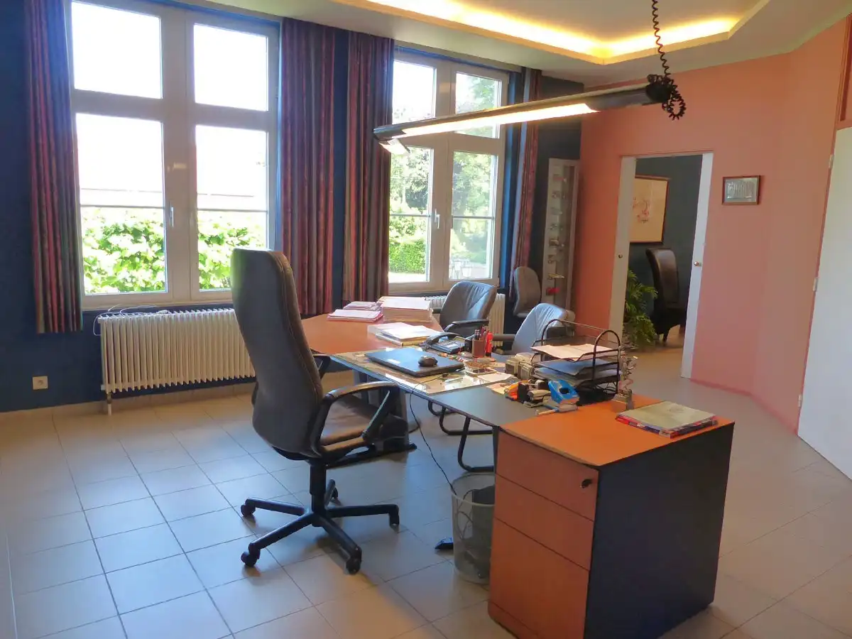 gezellige villa van 870 m2 met praktijkruimte, kangoeroewoning, ...  op 1,27 hectare foto 21