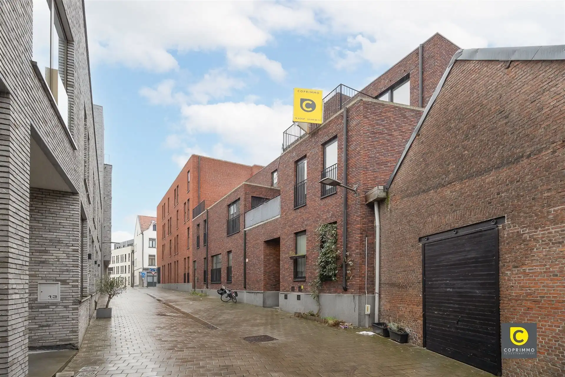 Modern 1-Slaapkamerappartement met 2 Terrassen in Antwerpen foto 13