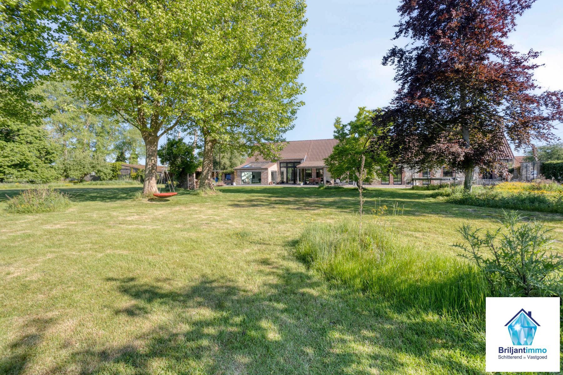 Authentieke, gerenoveerde hoeve te midden van het groen foto 35