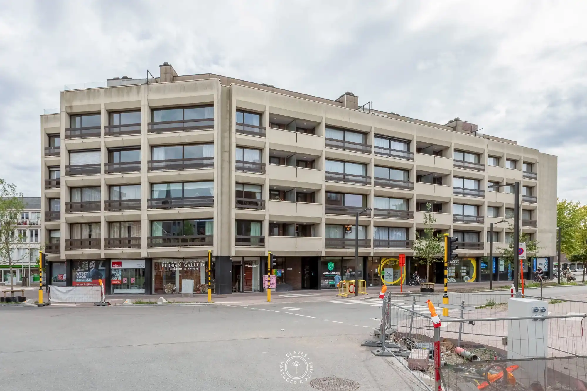Topgelegen 3 slpk appartement met twee terrassen en zicht op de Grote Markt foto {{pictureIndex}}