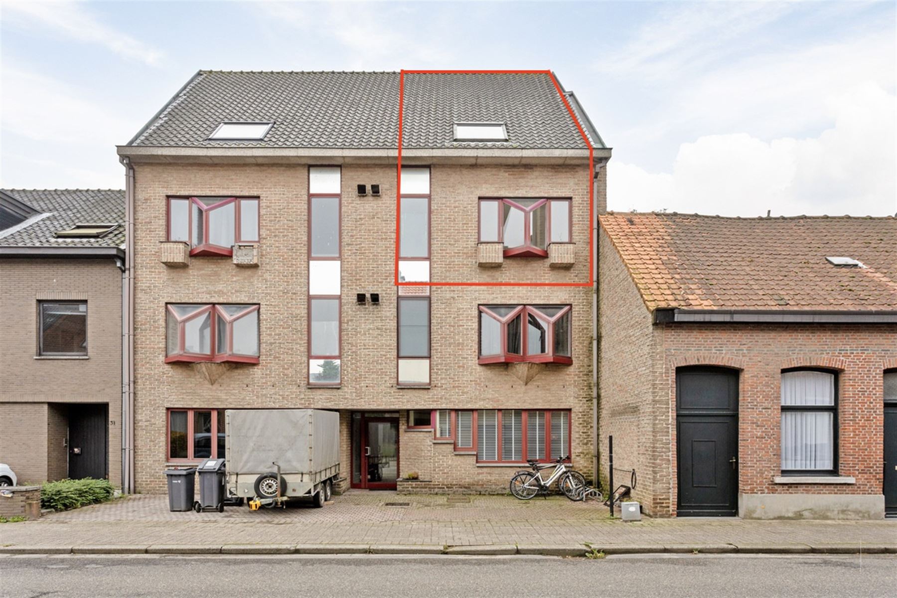 Gerenoveerd duplex appartement met drie slaapkamers foto 14