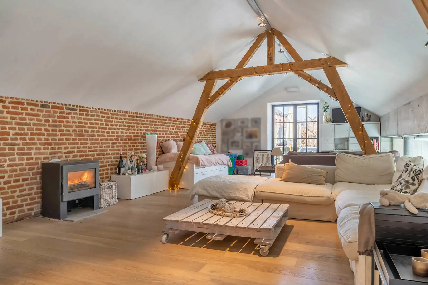 Karaktervolle gerenoveerde woning te Hoegaarden. foto 34