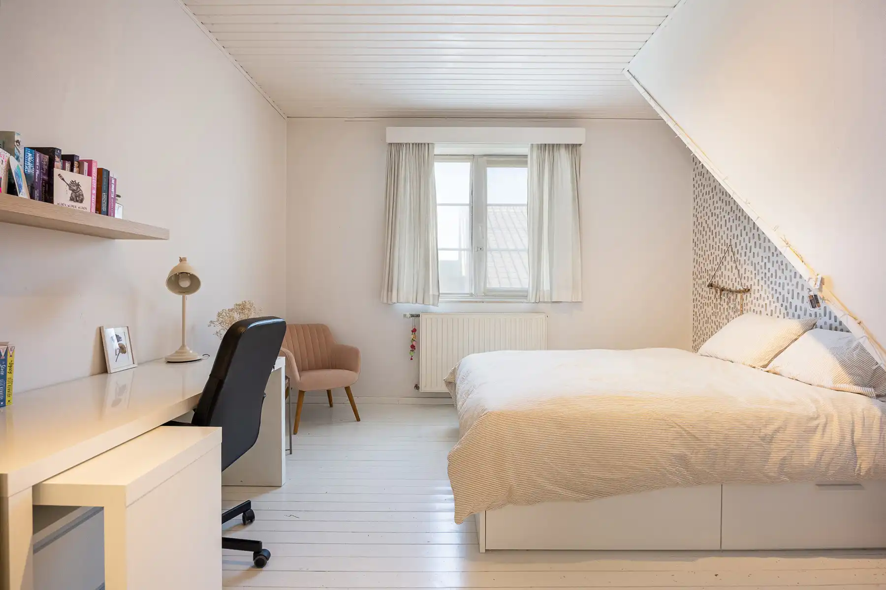 Riante, vrijstaande villa met 4 slaapkamers, zwembad en bijgebouw op een perceel van 2.680m². foto 22