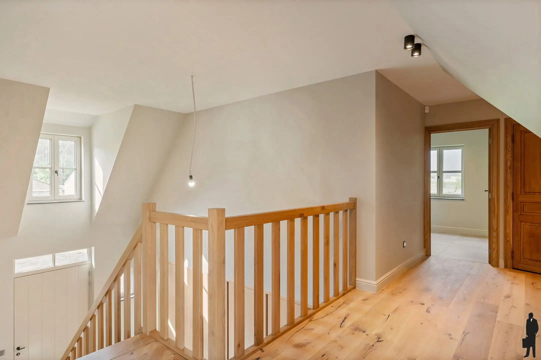 Hoogwaardig, gerenoveerde villa op een perceel van 3.552m² foto 17