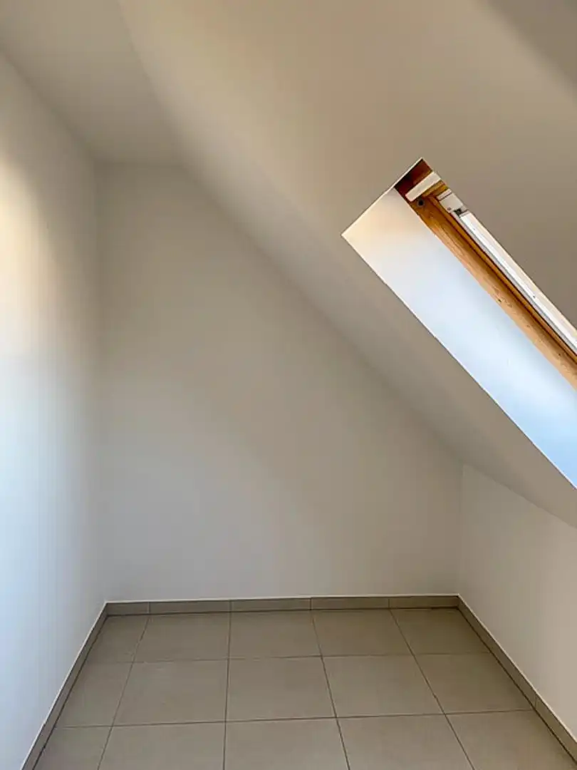 Instapklaar duplexappartement met terras nabij centrum Oostende foto 12