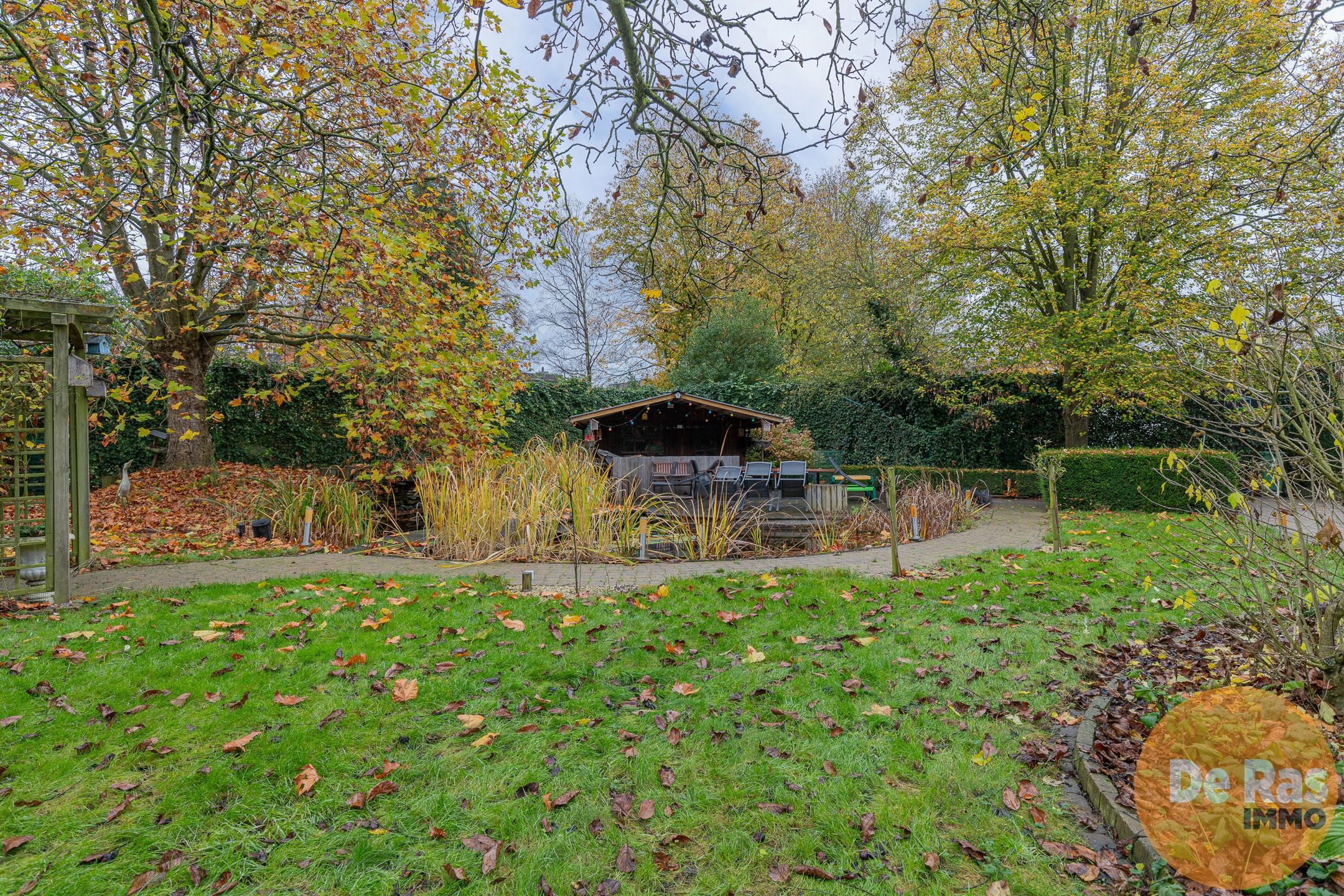 EREMBODEGEM - Unieke woning aan de stadsrand met grote tuin foto 29