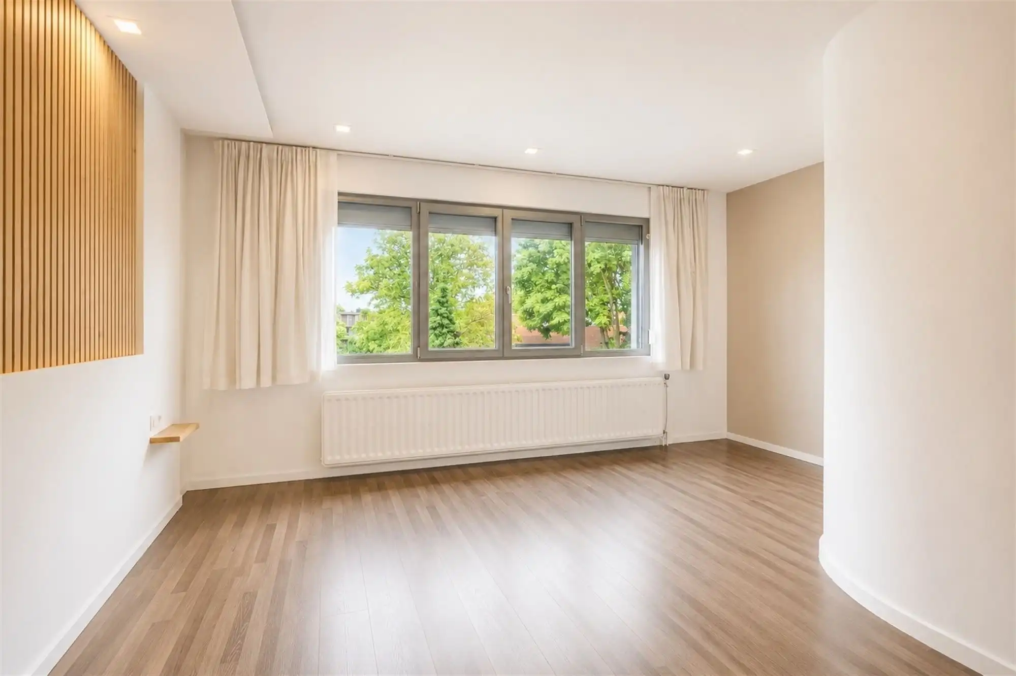 Instapklaar huis met grote tuin op centrale locatie in Borsbeek foto 18