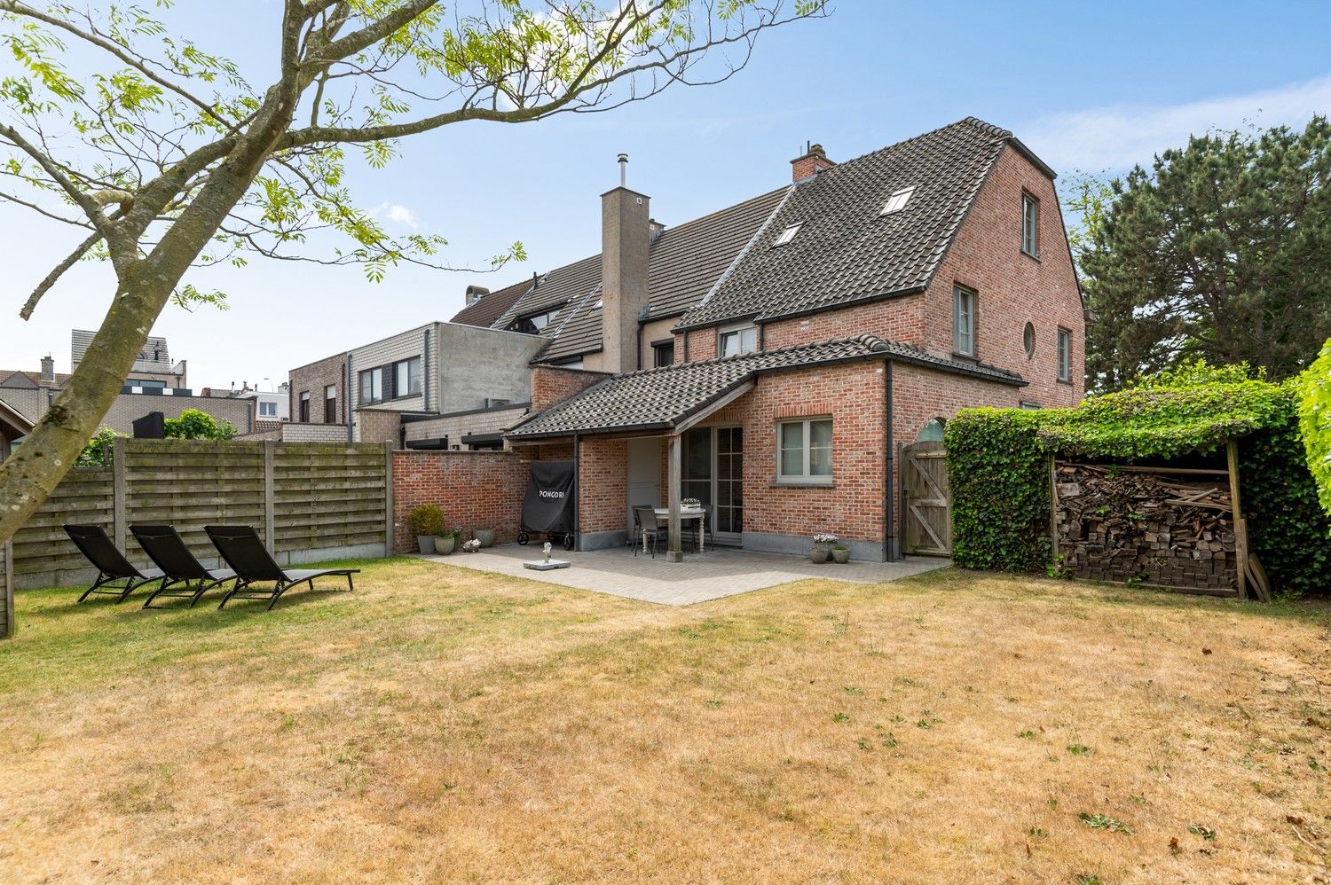 Ruime HOB met 4 slaapkamers en tuin in Wijnegem centrum! foto 16