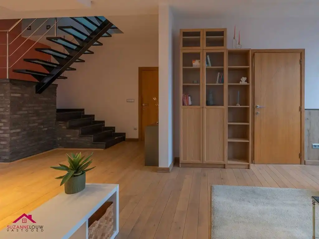 Instapklare gezinswoning met tuin foto 13