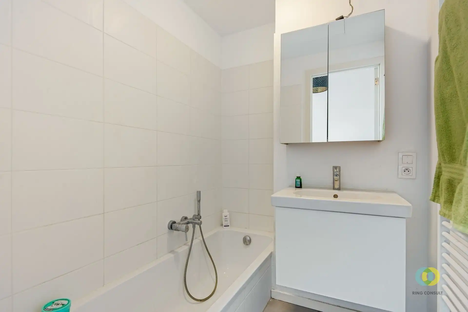 Modern appartement met ruim terras en staanplaats  foto 11