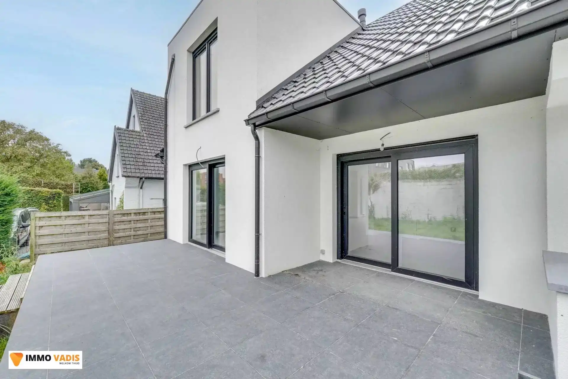 Moderne, energiezuinige woning in groene omgeving foto 27