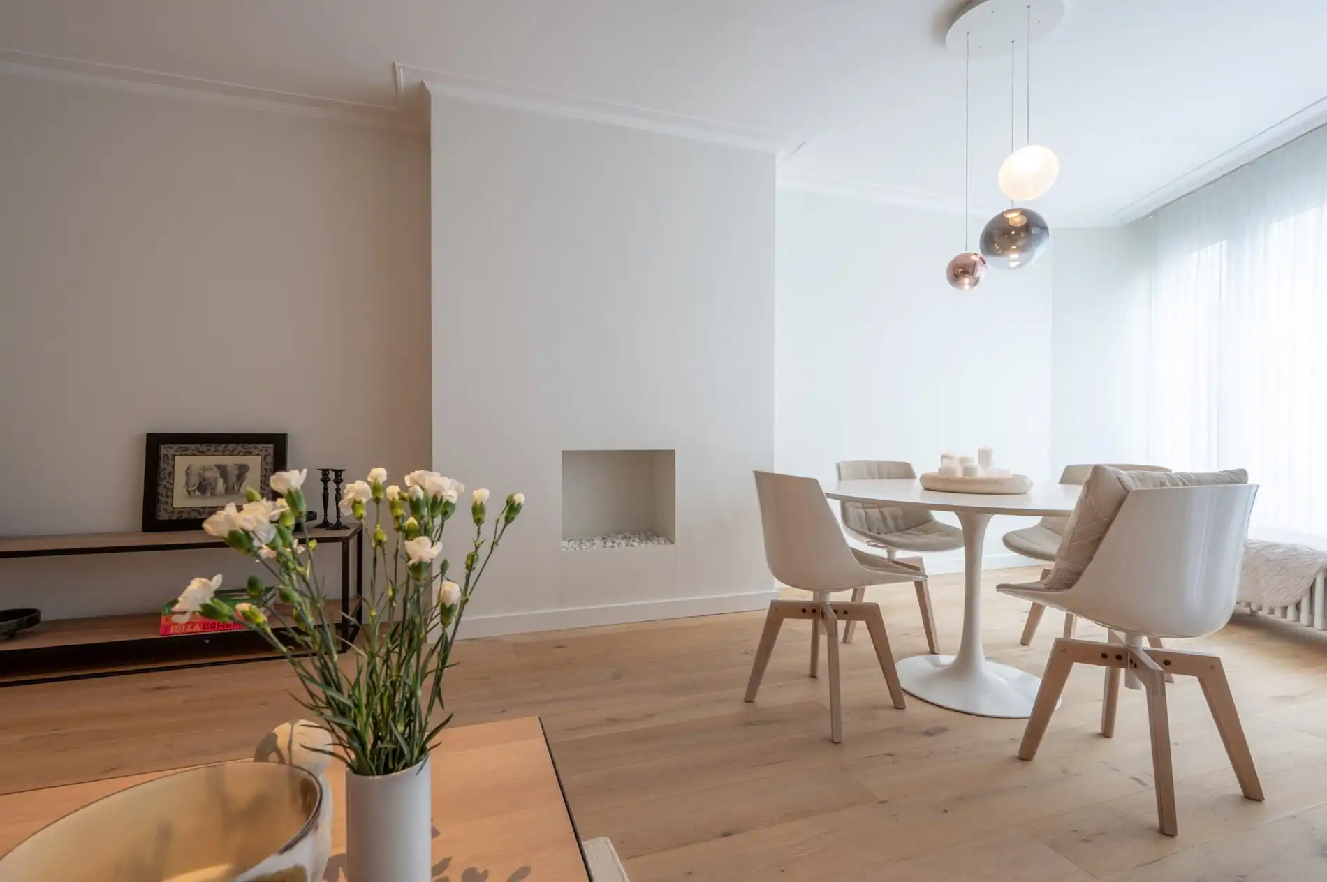 Stijlvol en volledig gerenoveerd appartement op wandelafstand van zee en het commerciële centrum. foto 7