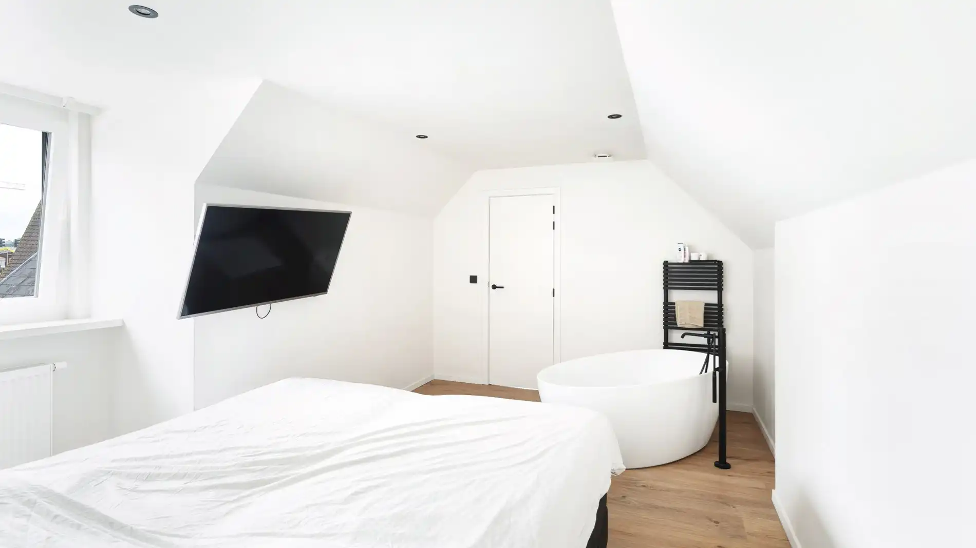 Residentieel gelegen alleenstaande villa te Knokke foto 16