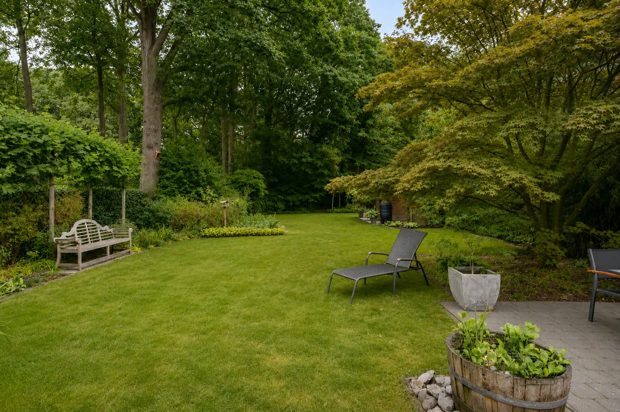 Ruime gezinswoning met 4 slaapkamers, 2 badkamers en zonnige tuin  foto 3