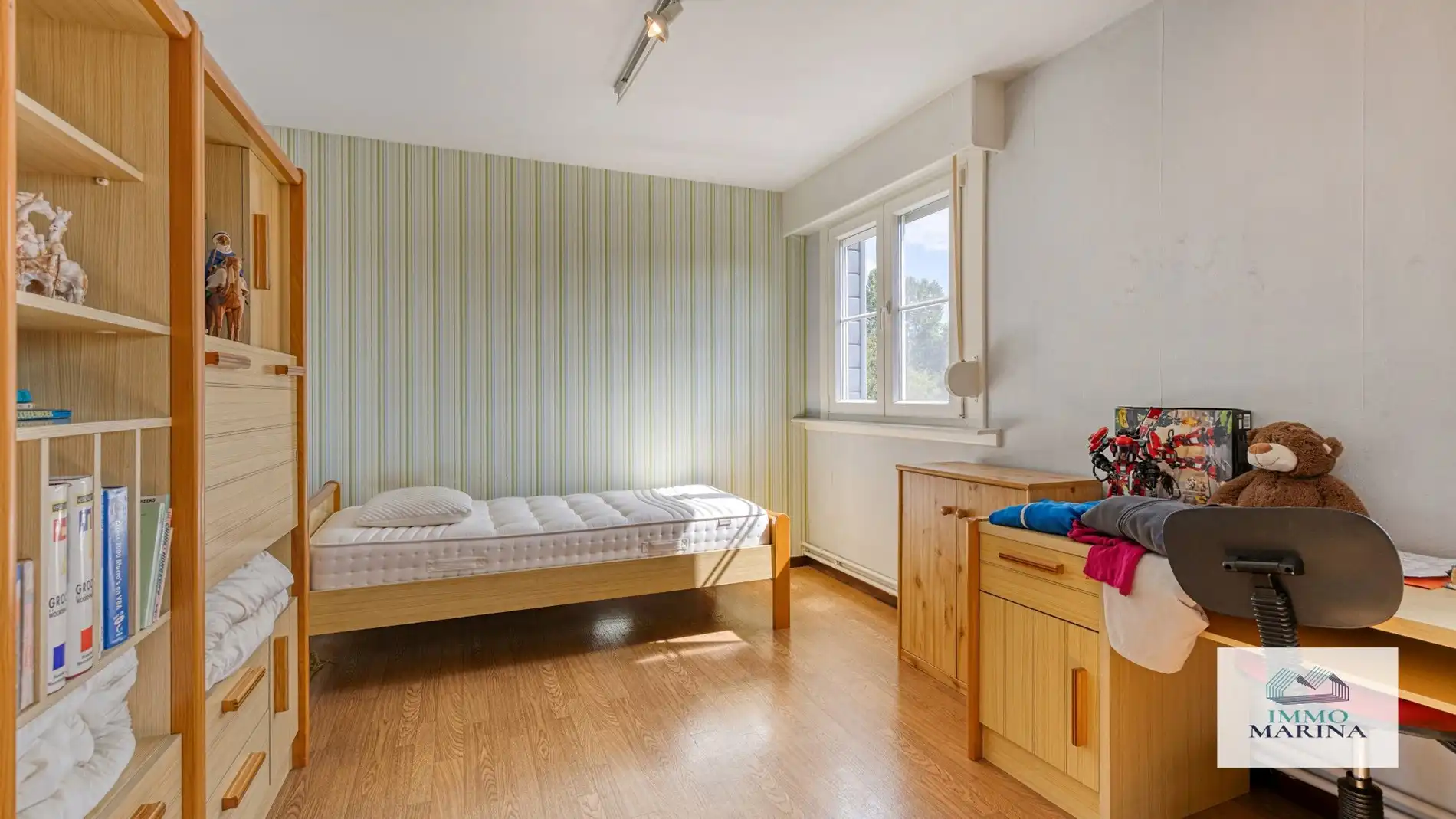 EXCLUSIEVE VILLA OP 6.530M² MET ZWEMBAD EN 4 SLPKS foto 15