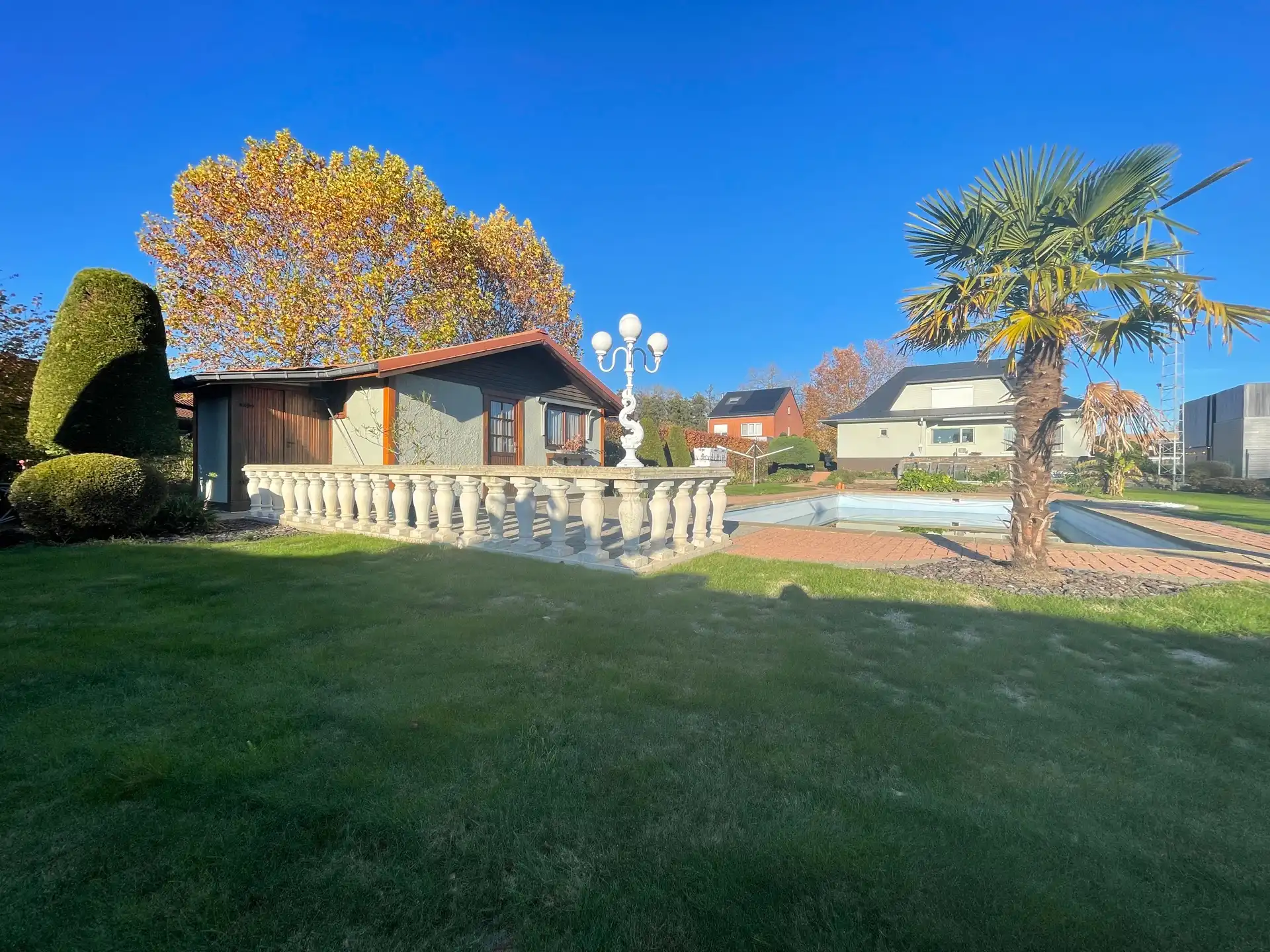 Villa met zwembad op prachtig perceel foto 19