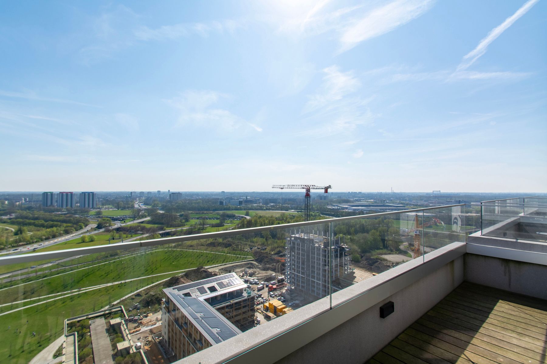 Gezellig gemeubeld 2-slaapkamer app. met groot terras foto 11