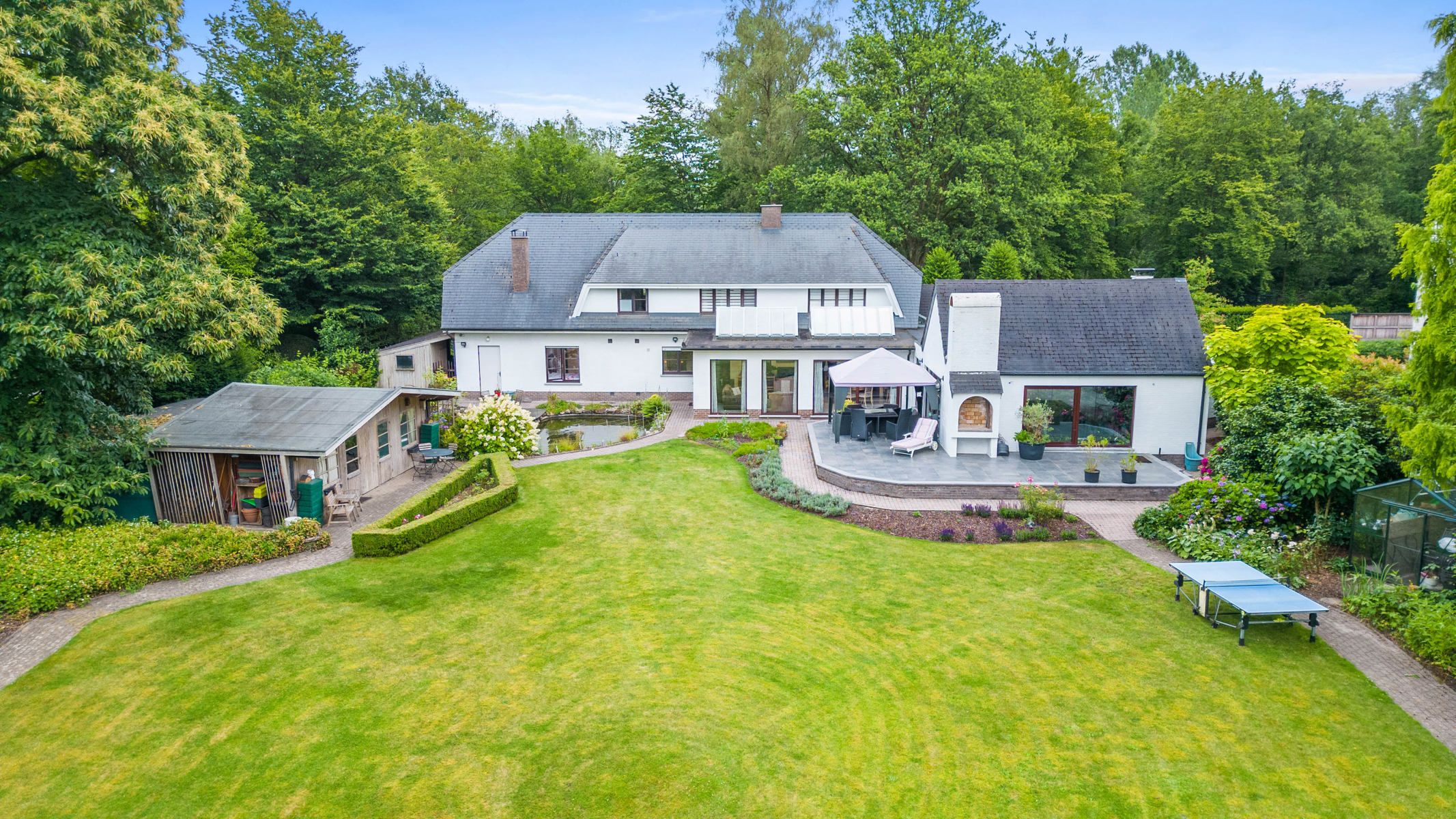 Ruime villa nabij het park van Schilde op ca. 3669 m². foto 3