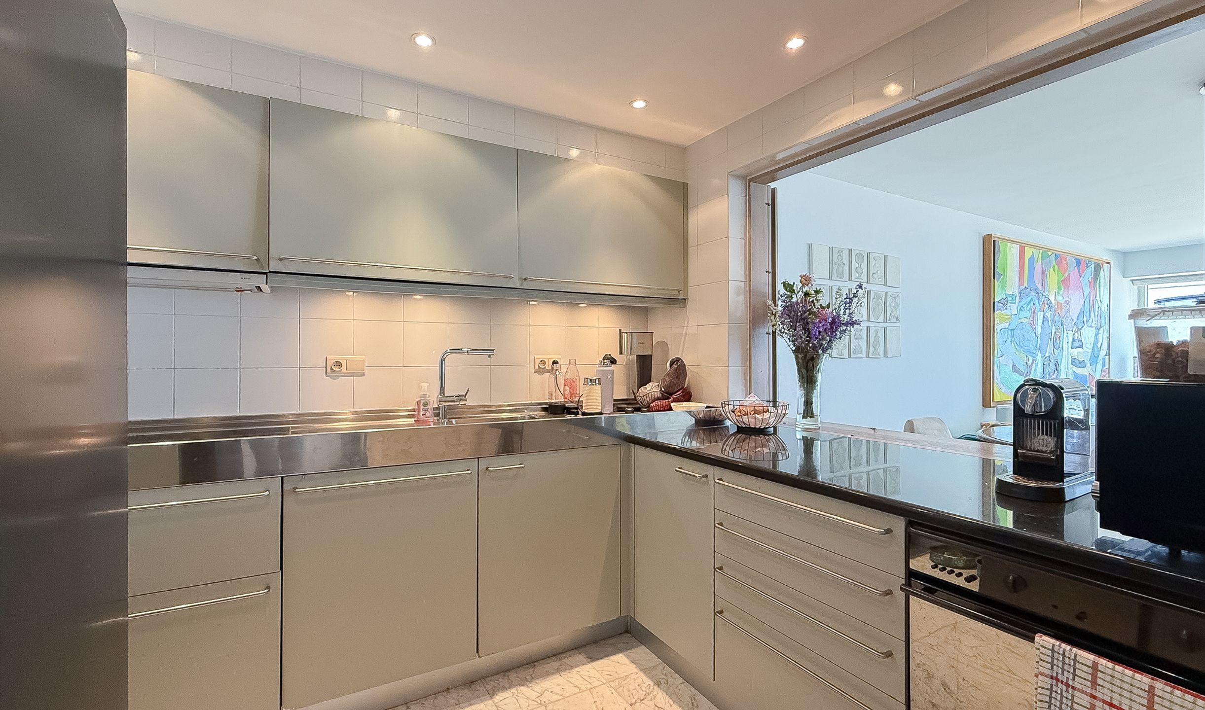 Appartement met frontaal zeezicht op de Zeedijk in het Zoute foto 11