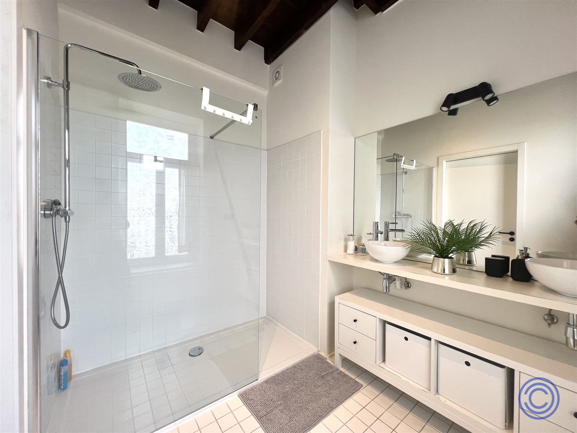 Stijlvol appartement in hartje Antwerpen! foto 7