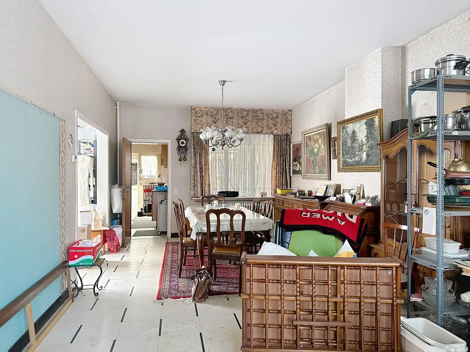 Centraal gelegen, te verbouwen woning. foto 21