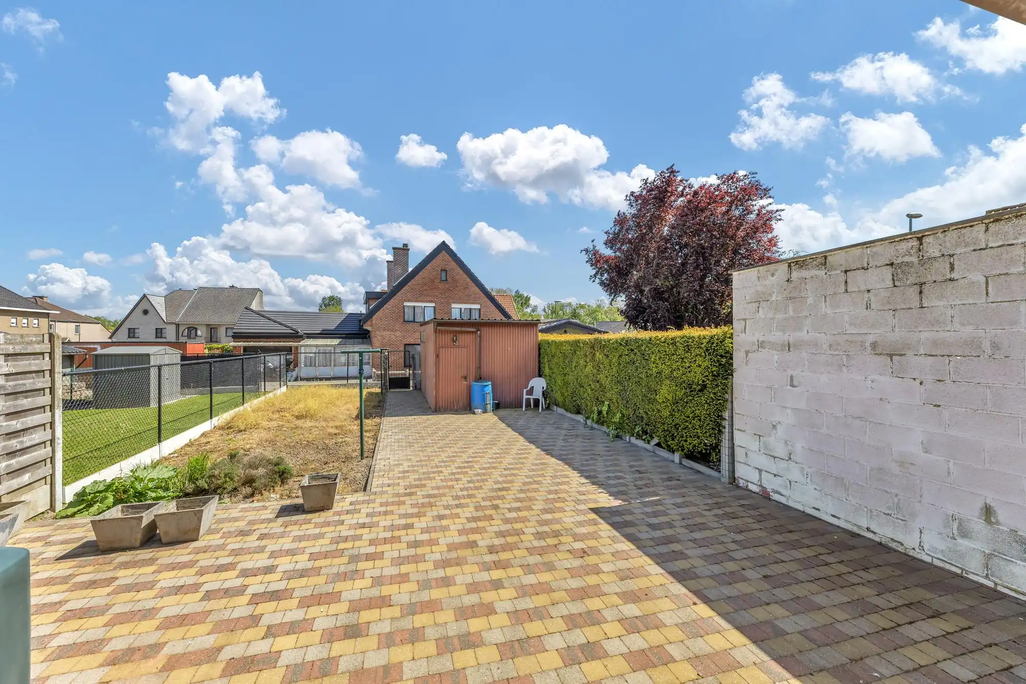 Solide woning met garage op rustige locatie foto 25