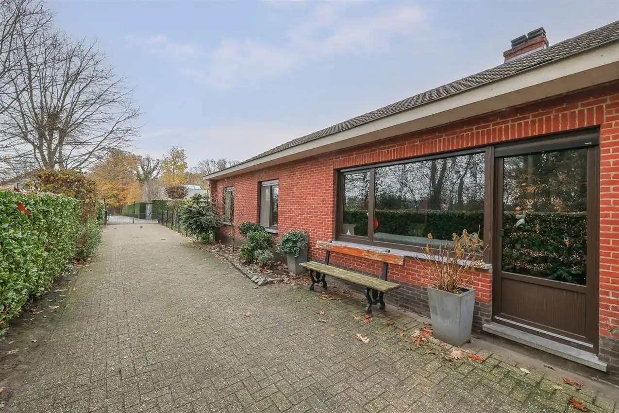 Toffe woning met weiland van meer dan 1Ha foto 2
