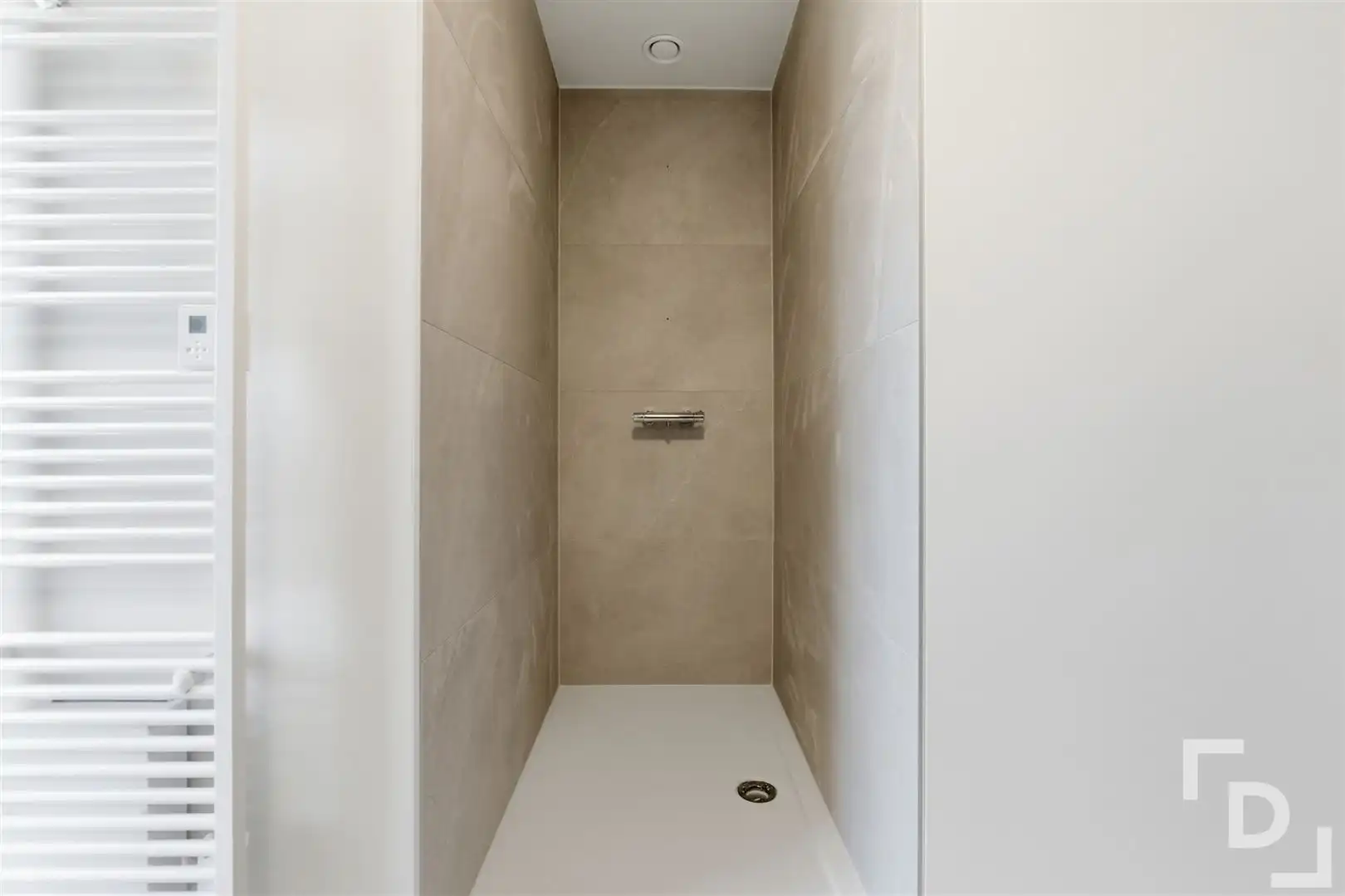 Afgewerkte nieuwbouwwoningen in hartje Proven. foto 5