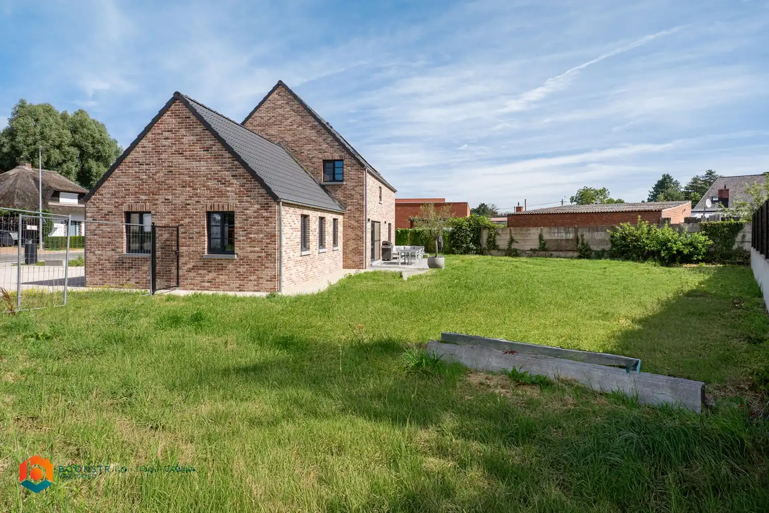 Energiezuinige villa met praktijkruimte en 4 slpkrs foto 22