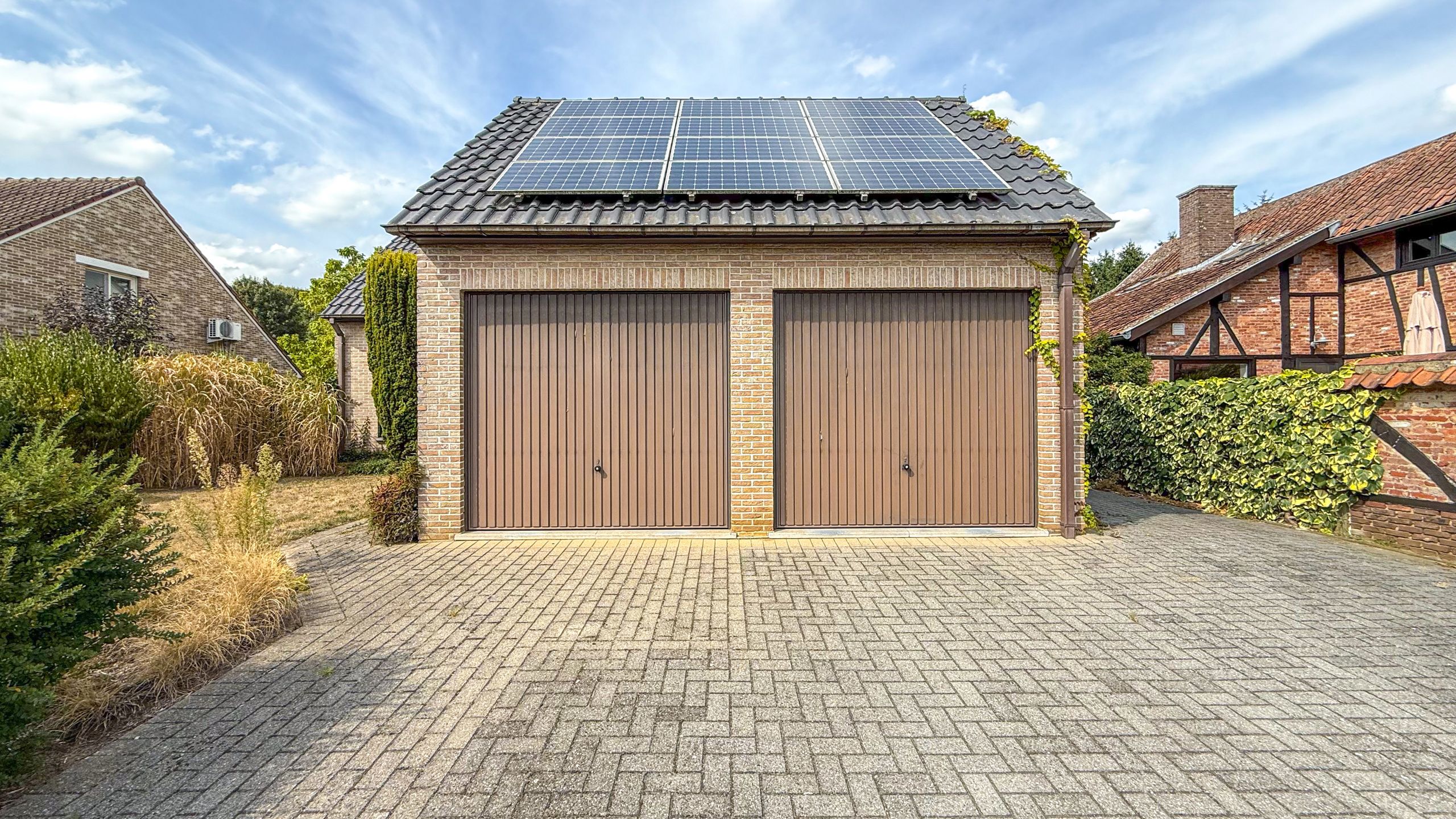 Ruime gezinswoning met 4 tot 5 slpkms en grote omheinde tuin! foto 43