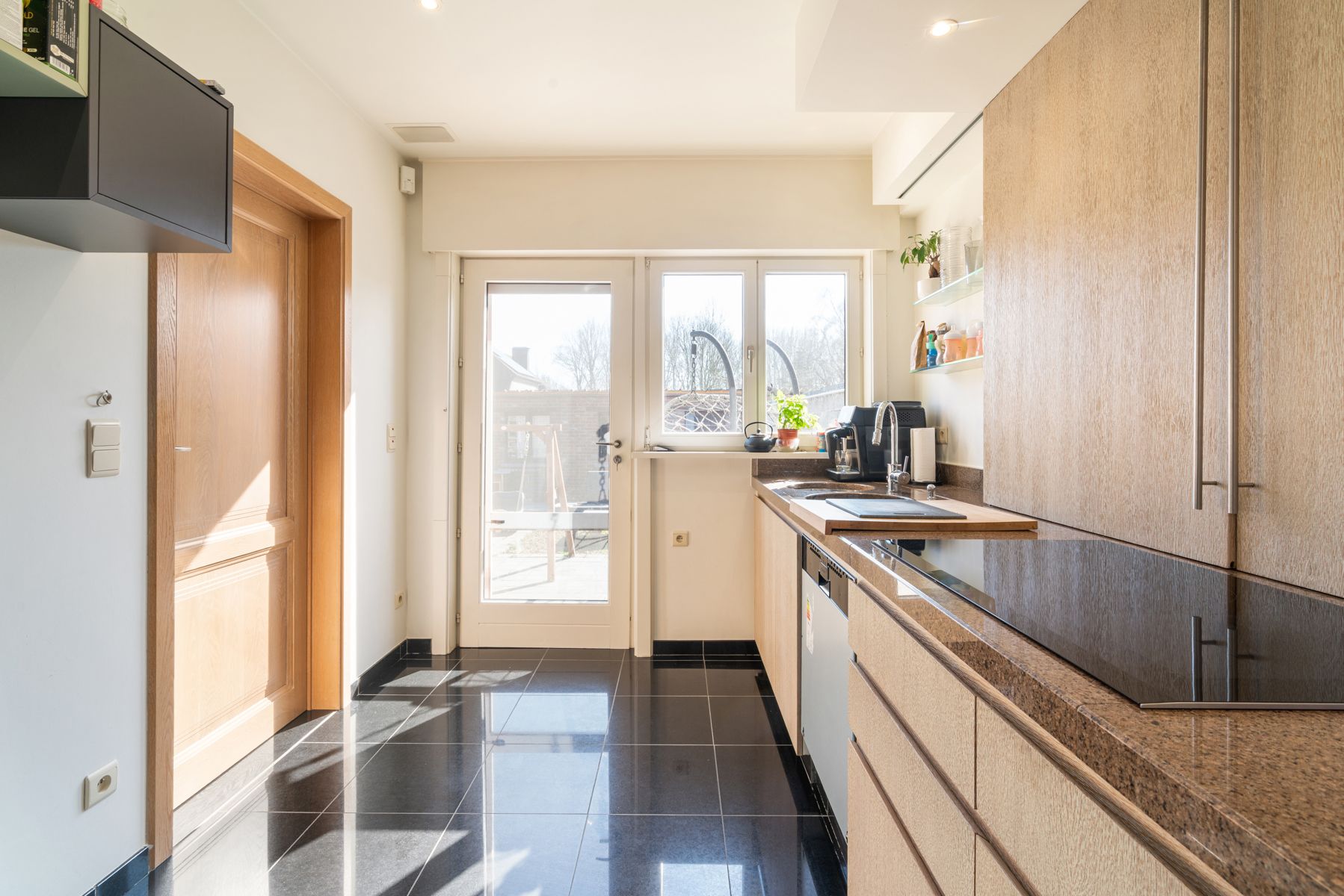 Ruime en instapklare woning aan de stadsrand: Geraardsbergen foto 6