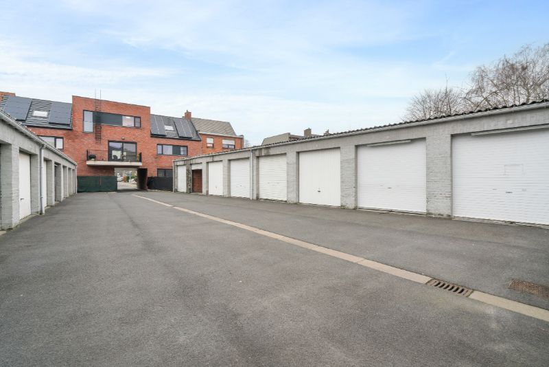 Lichtrijk appartement met garage nabij centrum Roeselare foto 15