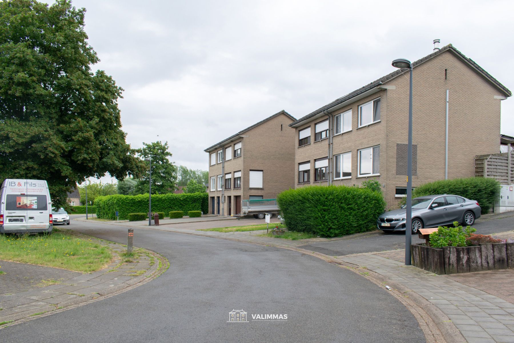 Welgelegen en verzorgde bel-étagewoning met garage & tuin... foto 4