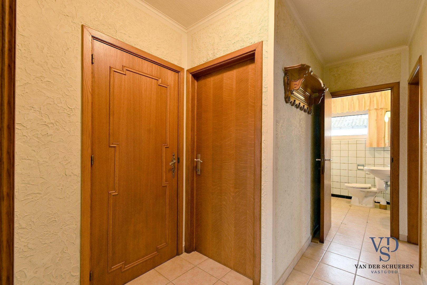 Bungalowwoning met afzonderlijke loods foto 20