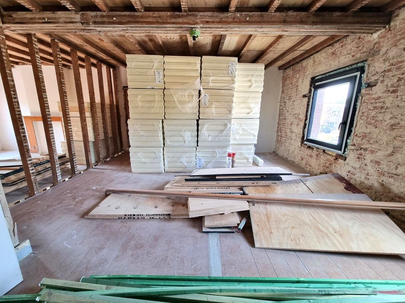 Zeer ruime woning op 10a78ca met 309m² bewoonbare opp, 5 slks, 2 badkamers. foto 11