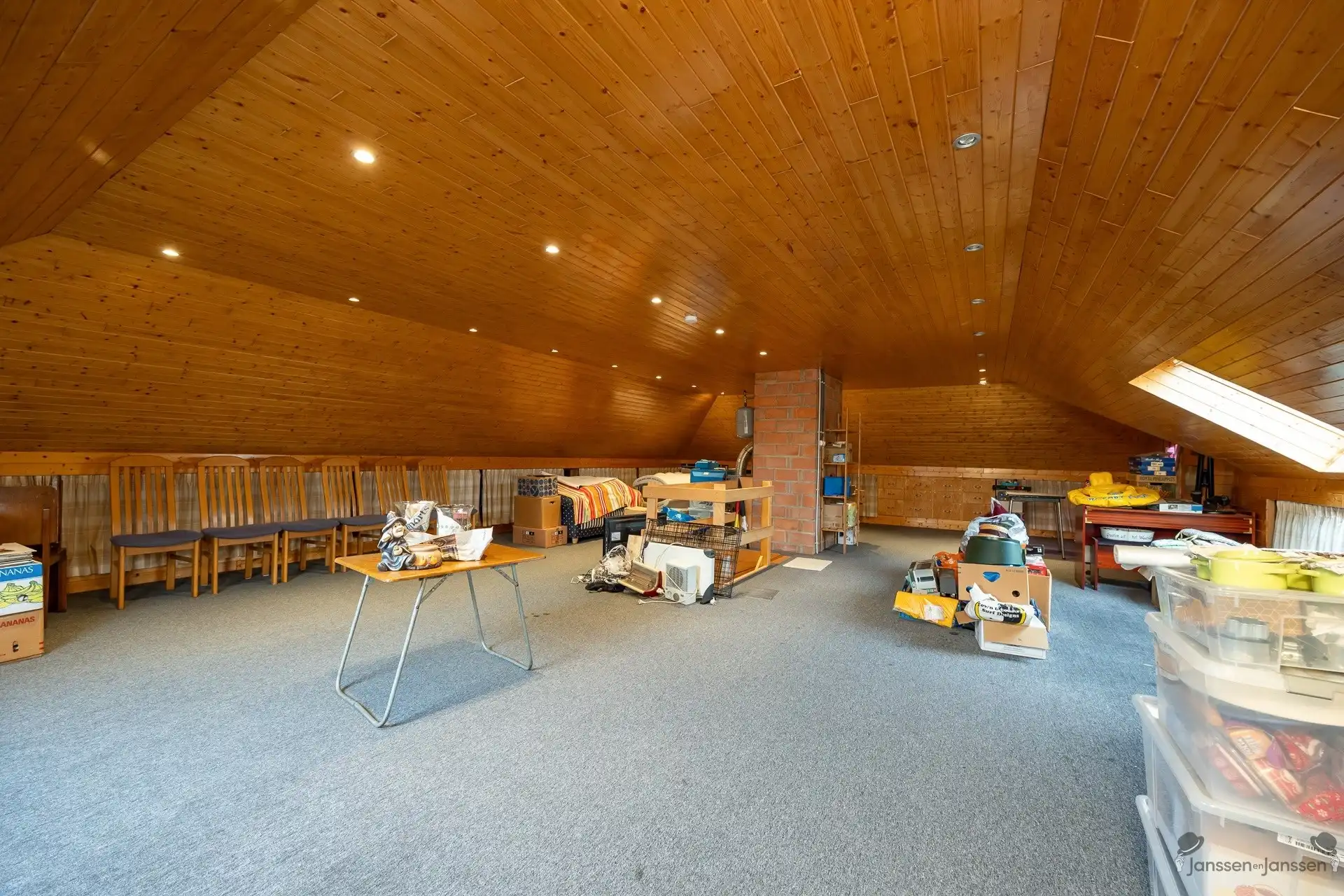 Rustig gelegen bungalow op 1600m² terrein  foto 16