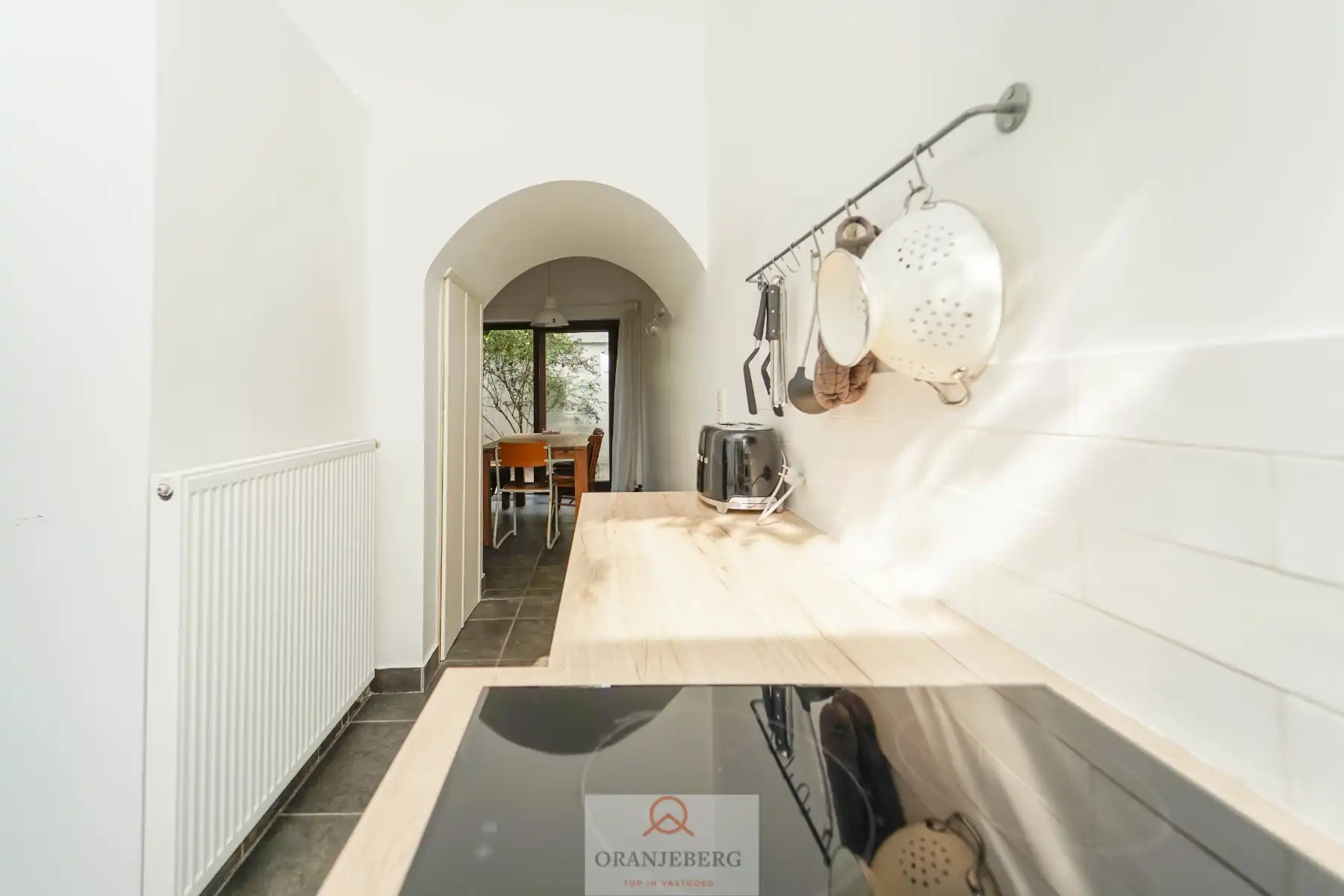 Charmante, gerenoveerde woning nabij Elyzeese Velden foto 11