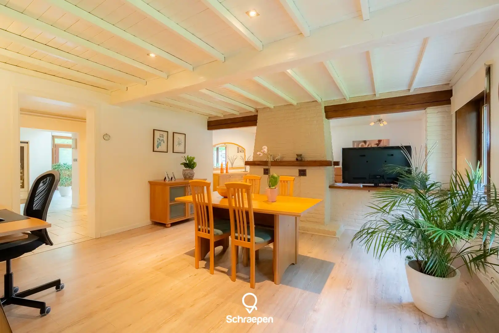 Idyllisch gelegen woning (314 m²) op een riant perceel van 50 are te Hasselt! foto 8