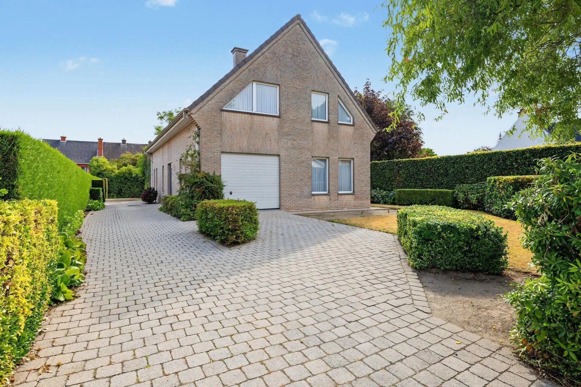 Hoofdfoto van de publicatie: Uitstekend gelegen gezinswoning met 4 slaapkamers + bureau en ruime garage