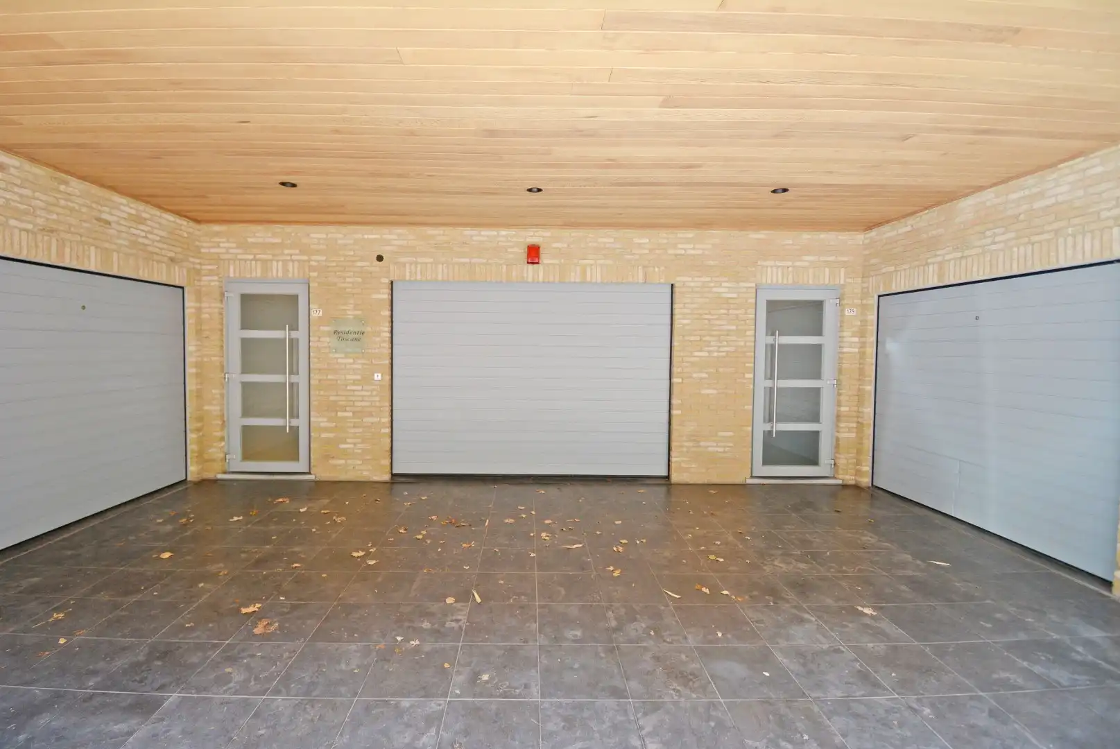 Garage te huur Paul Parmentierlaan 185 - - 8300 Knokke-Heist