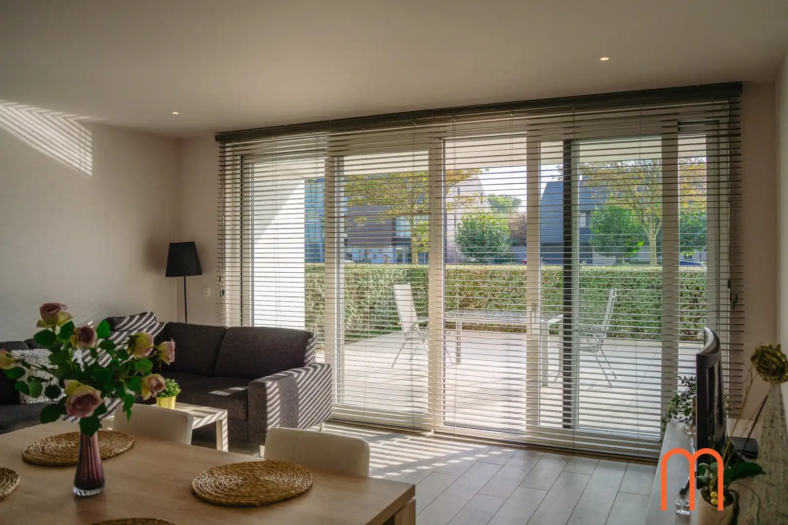 Instapklaar gelijkvloers appartement met ruim terras te koop in Residentie South View te Oostende foto 2
