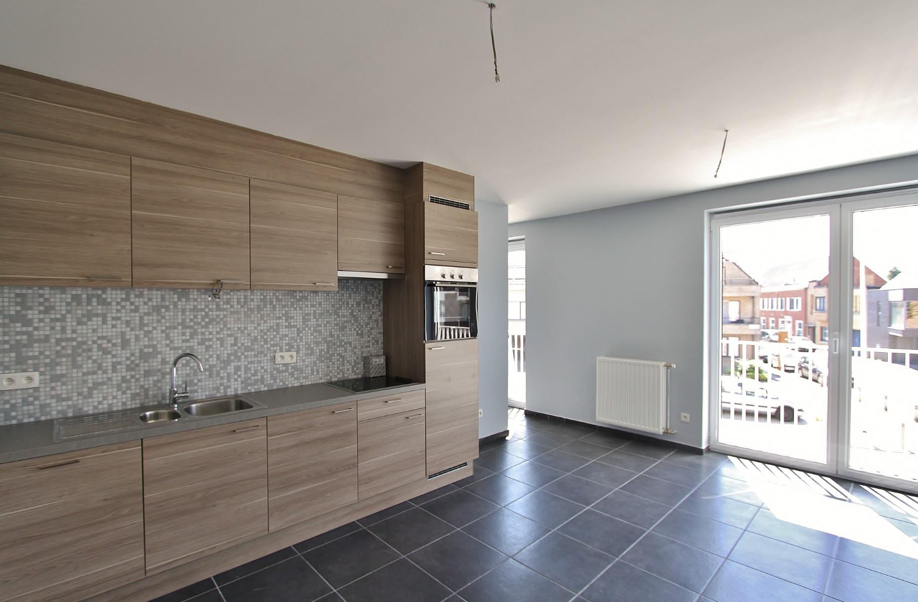 Recent, goed gelegen appartement  foto 2