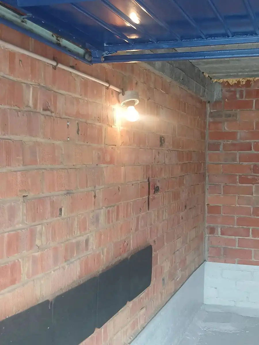 Garagebox in een afgesloten omgeving. foto 6