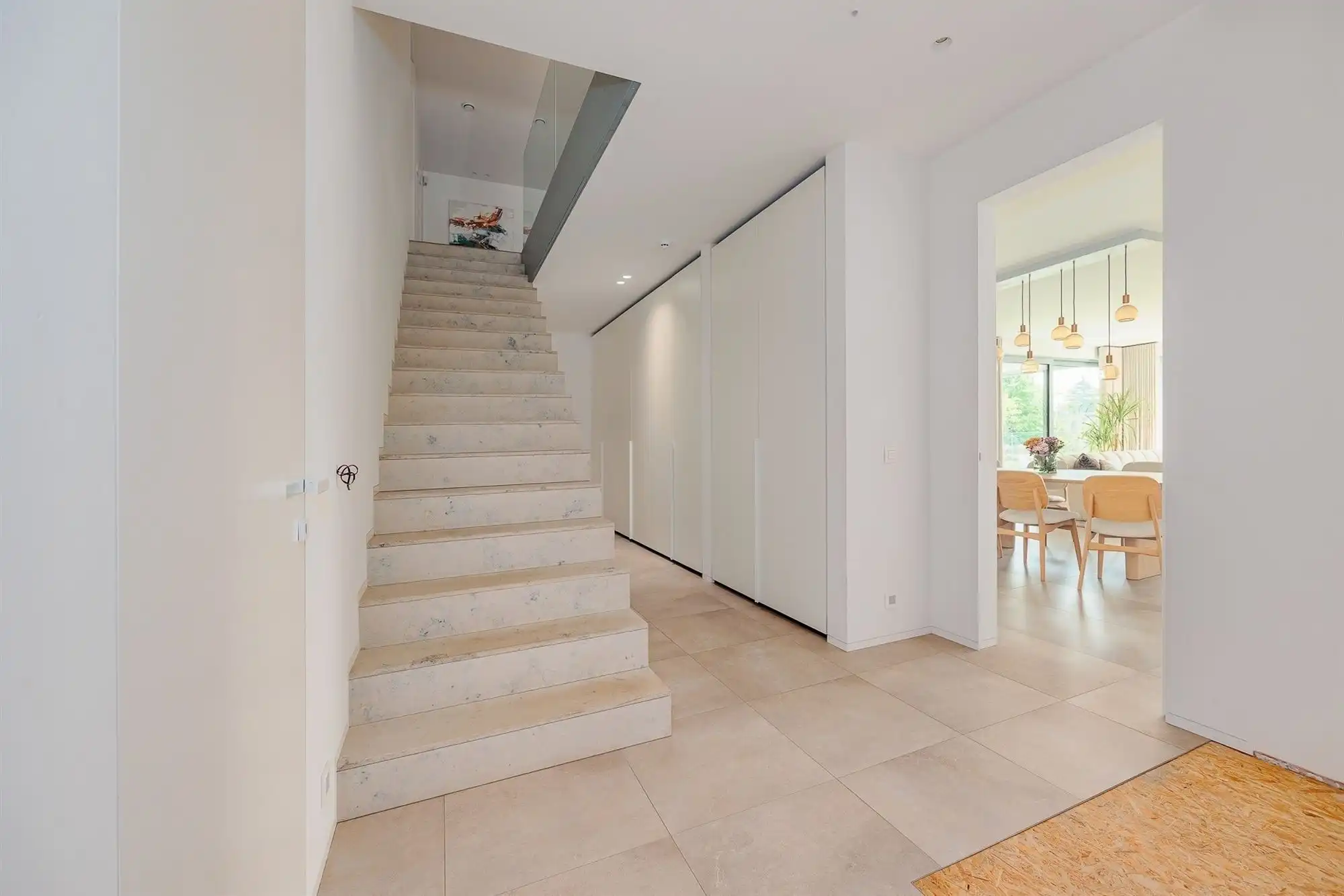 Prachtig afgewerkt gebouw - showroom + villa foto 11