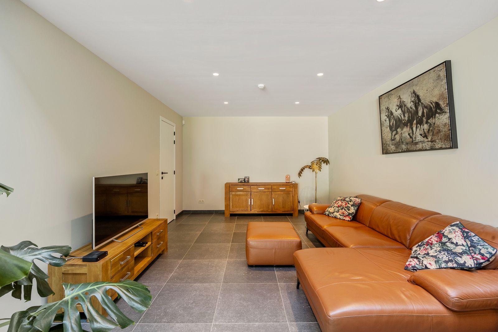 Instapklare woning met karakter, licht en ruimte in Hoevenen ! foto 5