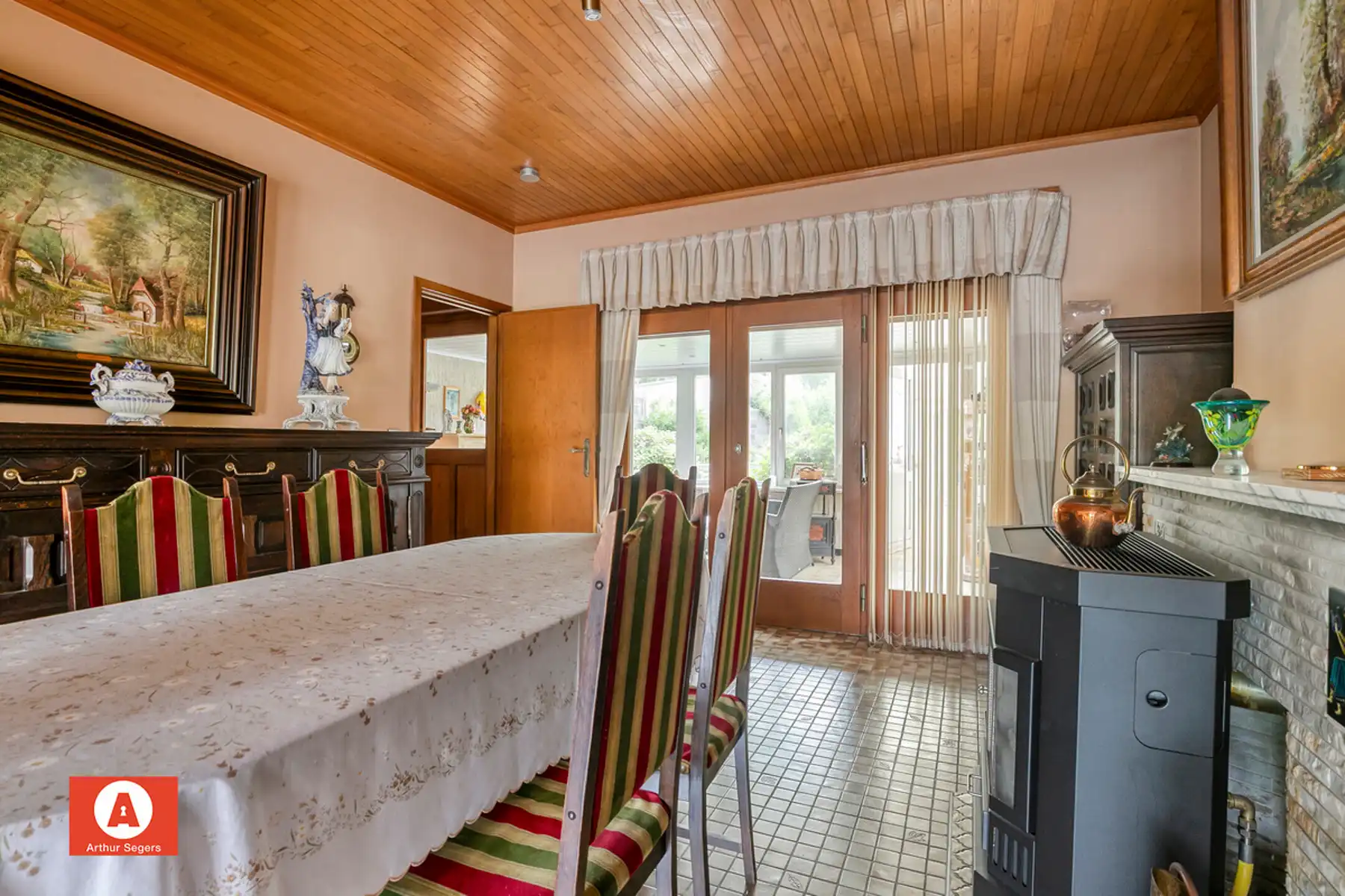 Te renoveren HOB met 3 slaapkamers en garage foto 7
